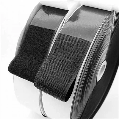 ¿Se pueden utilizar ganchos y bucles adhesivos con pegamento para hacer cubiertas de libros?